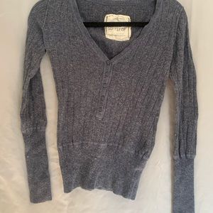 Mossimo woman’s sweater